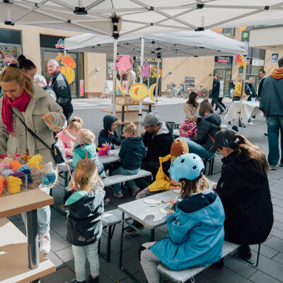 verkaufsoffener-sonntag-offenburg-15-oktober-2023-ree-carre-fischkunst-basteln-6